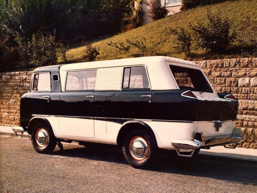  Jeep FC-150 Commuter Van by Reutter 1958 года  (фото 2 из 3)